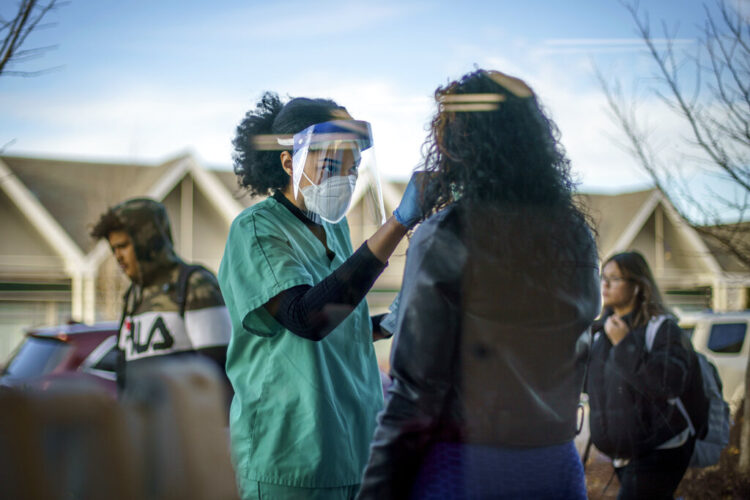 Mon. 9:36 a.m.: AP-NORC poll: Omicron raises COVID worry but not precautions